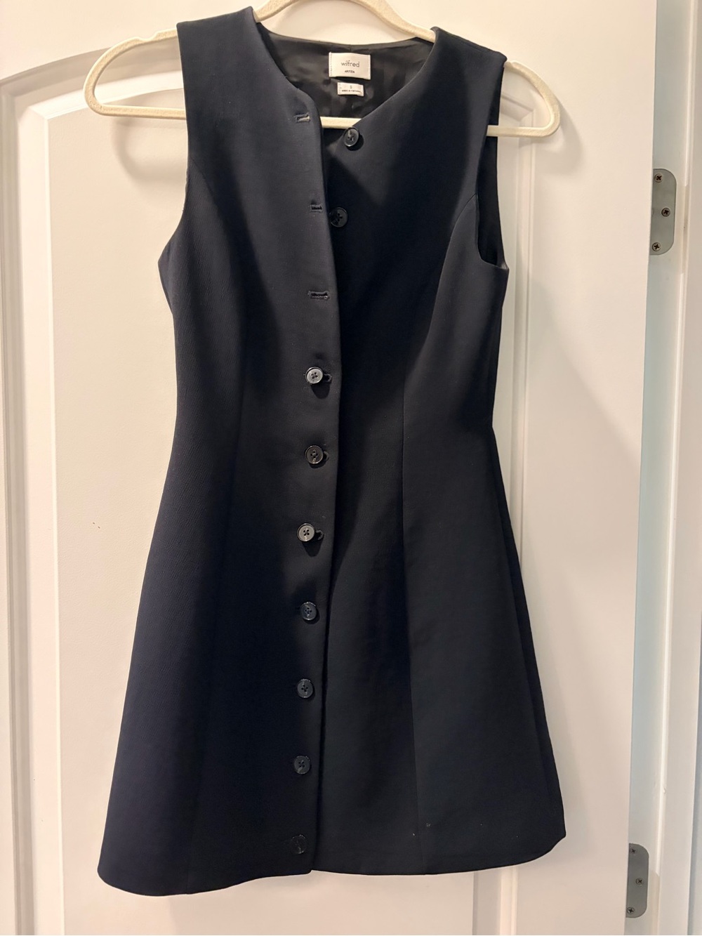 Wilfred By Aritzia Black Sleeveless Button-Front A-Line